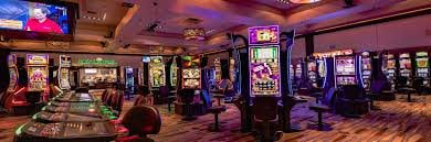like22 ဂိမ်းလော်ဘီ အတွင်း Slots နှင့် Live Casino Games